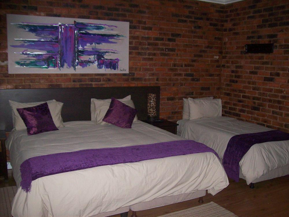 24 Onvrey 3 Star Guest House Boksburg Exterior foto