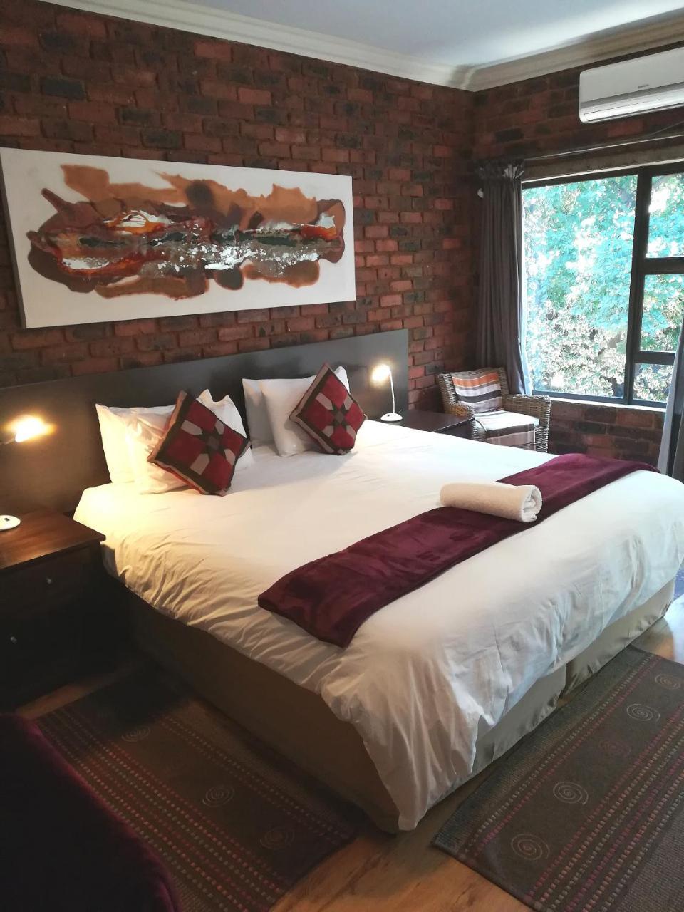 24 Onvrey 3 Star Guest House Boksburg Exterior foto