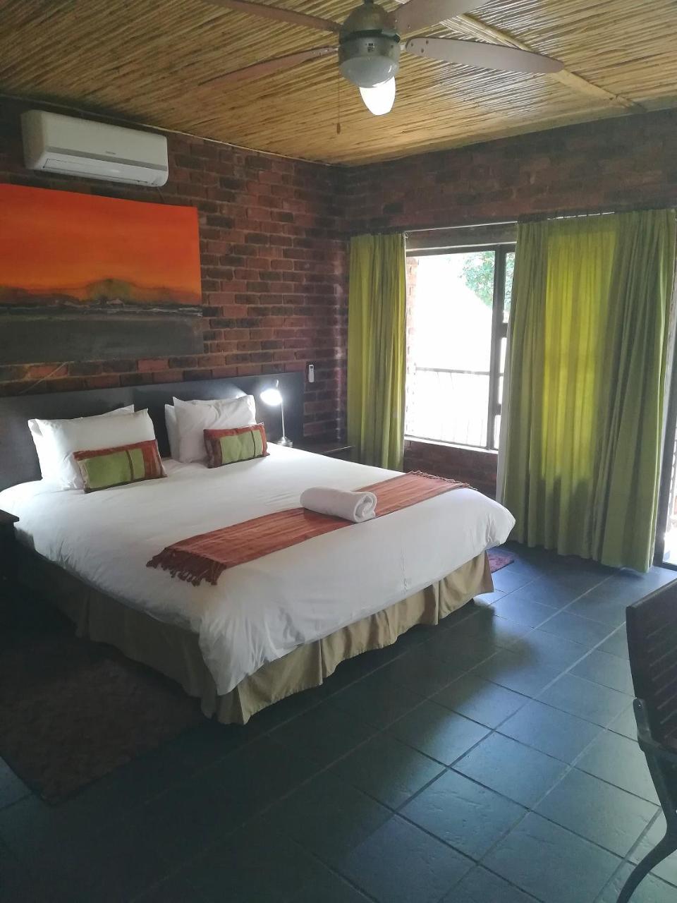 24 Onvrey 3 Star Guest House Boksburg Exterior foto